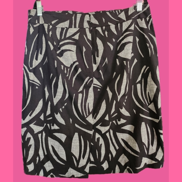 ANN TAYLOR GRAY & BLACK ABSTRACT PRINT PENCIL SKIRT SIZE 14 - Picture 3 of 4